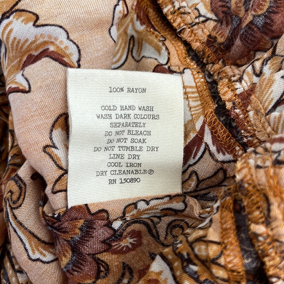 SPELL Etienne Skirt Size Medium Bohemian Dream Mini Tier Beautiful Floral Detail - Picture 12 of 13